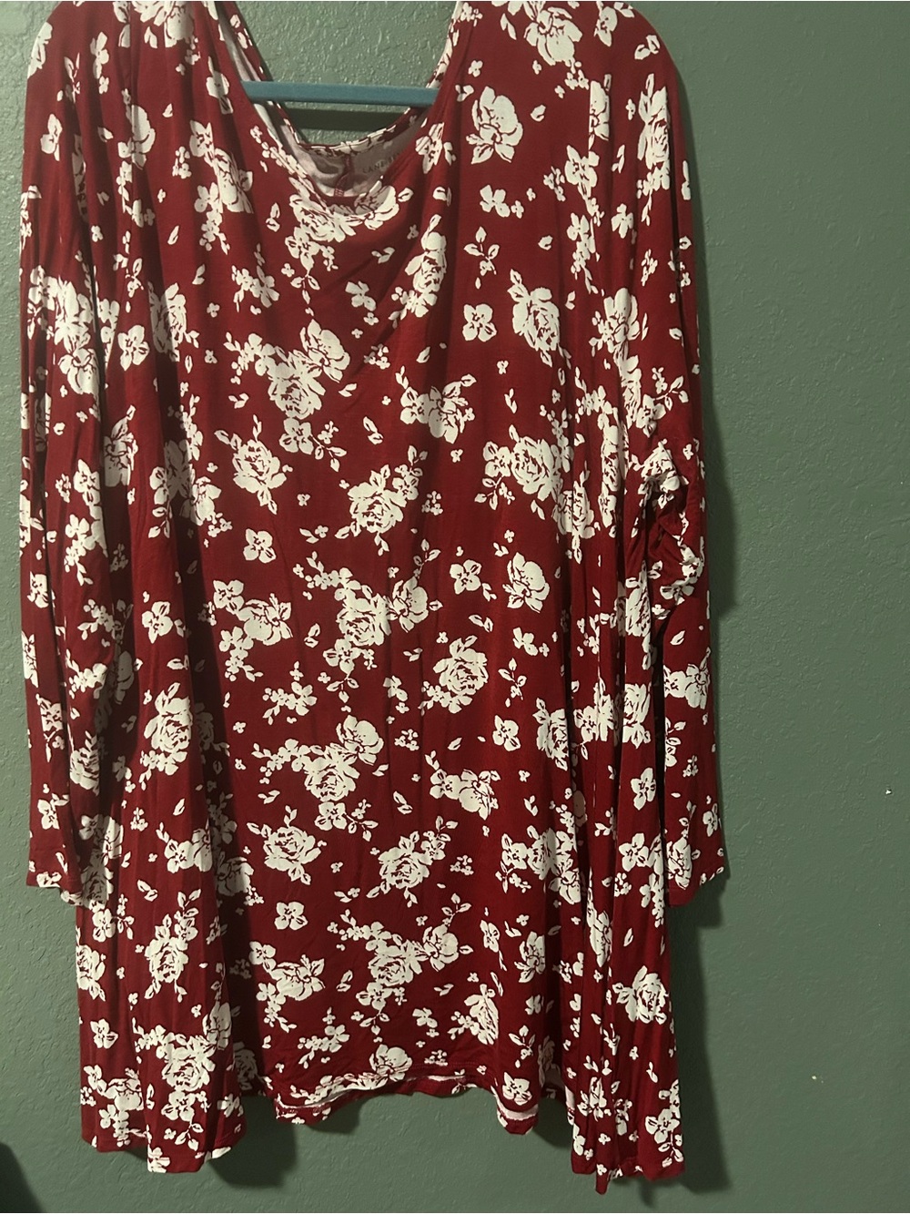 Lane Bryant white and red floral rayon & spandex blouse #floral #boho